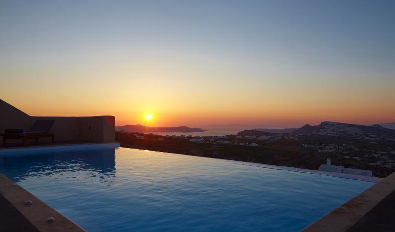 North Santorini A Luxury Spa Hotel Pýrgos المظهر الخارجي الصورة